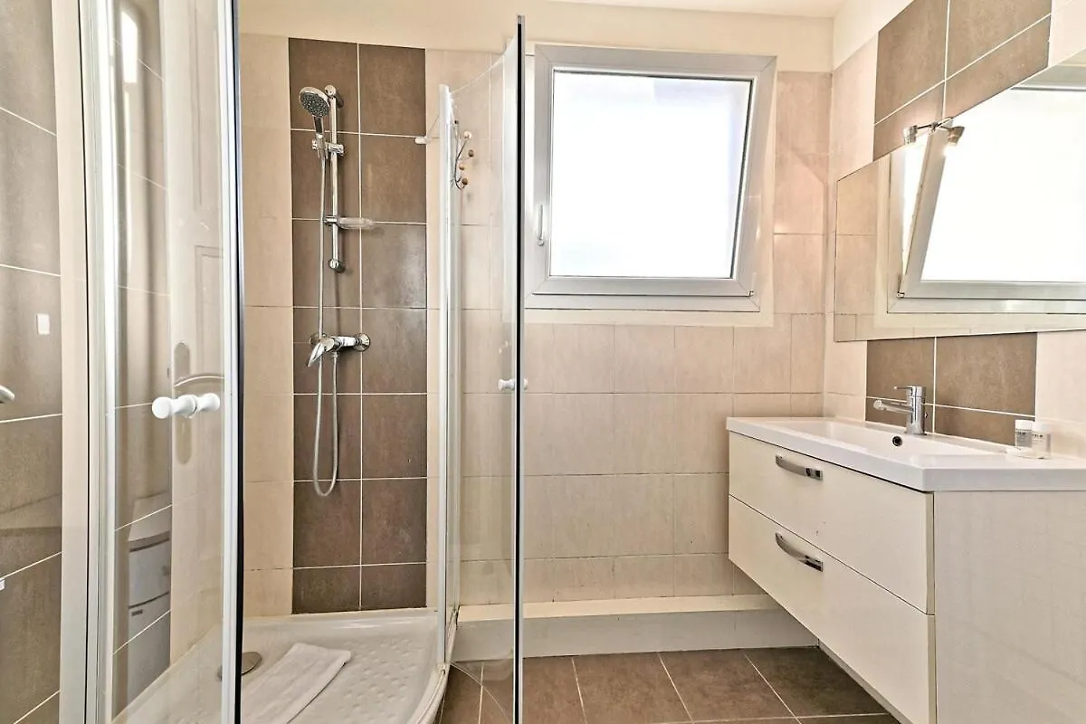 Apartamento Appartement Central Avenue Du Maine - III Paris França