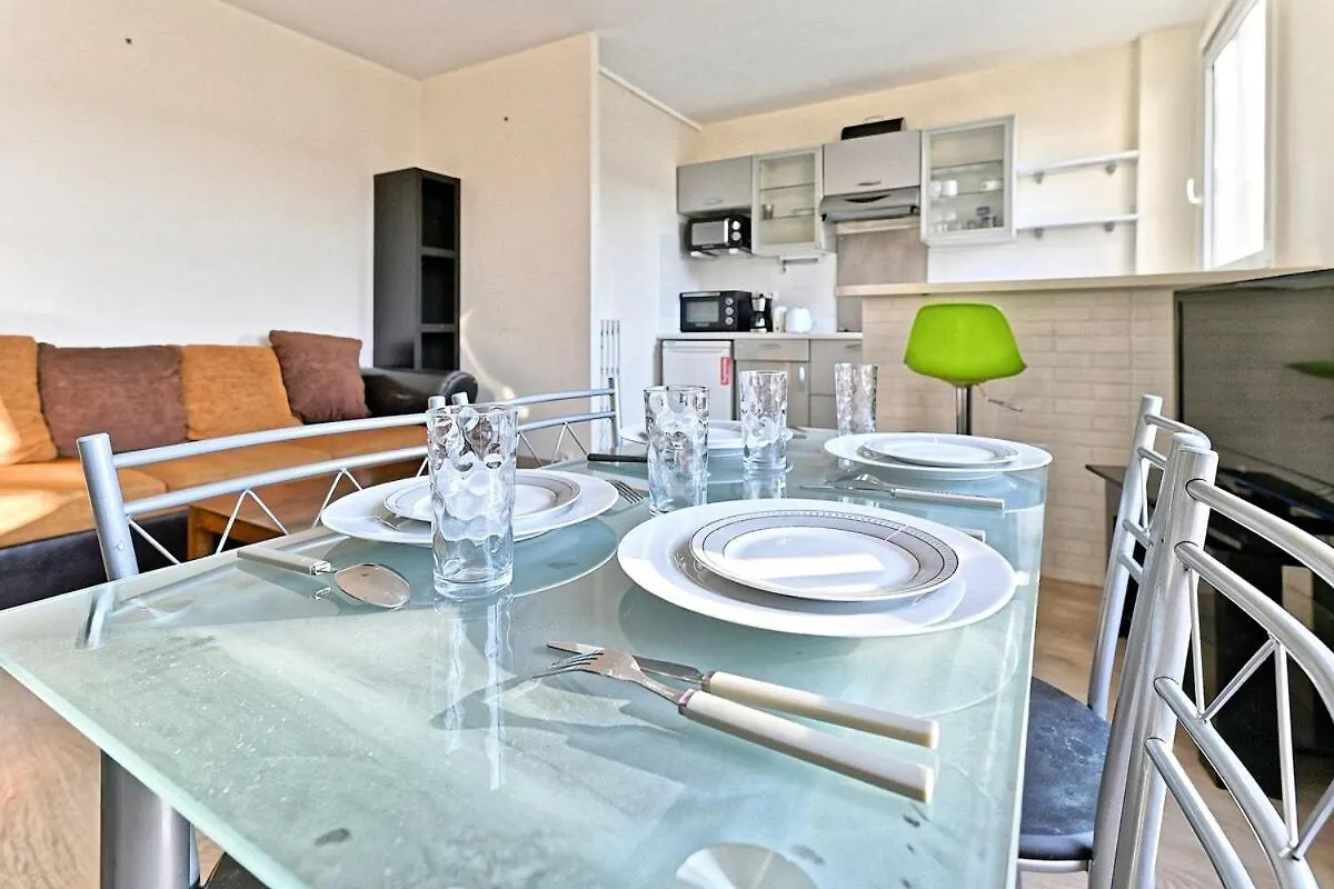 Appartement Central Avenue Du Maine - III Paris 0*,  France
